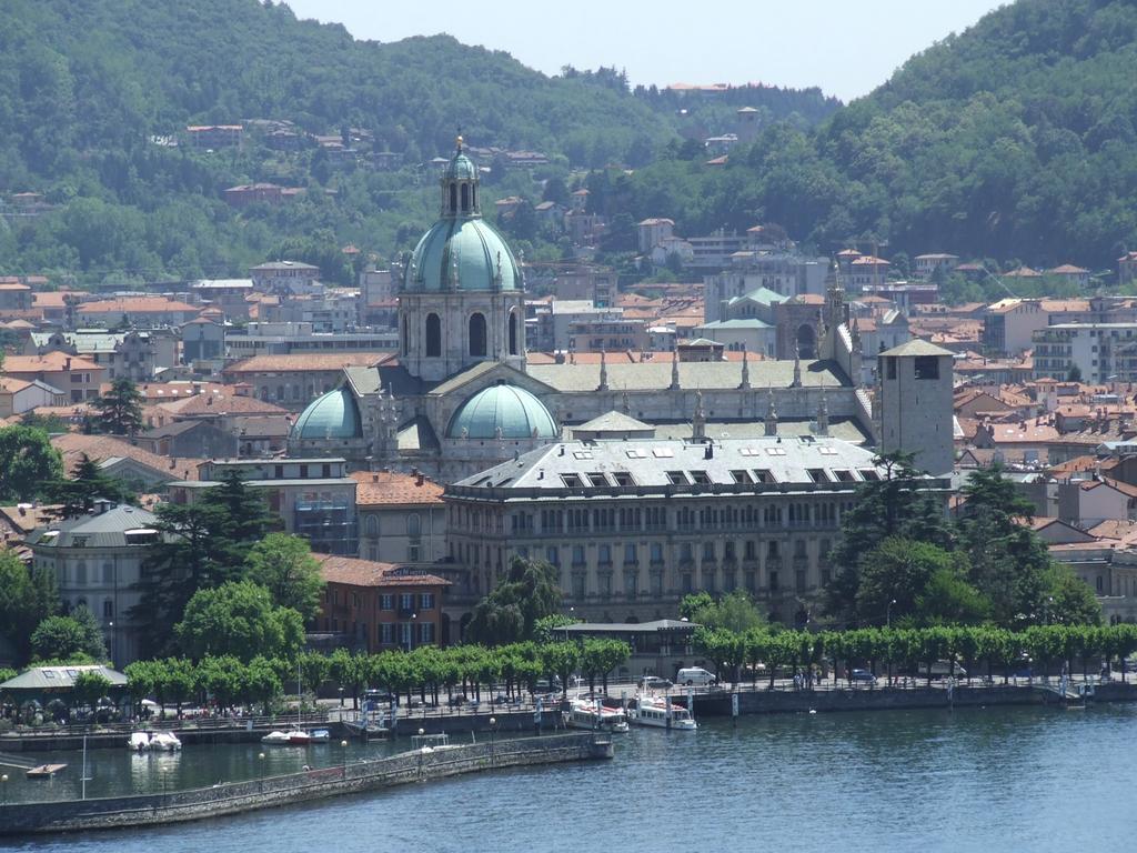 Victoria Hotels Carso Camnago Volta Экстерьер фото